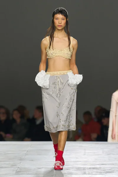 Look 9
